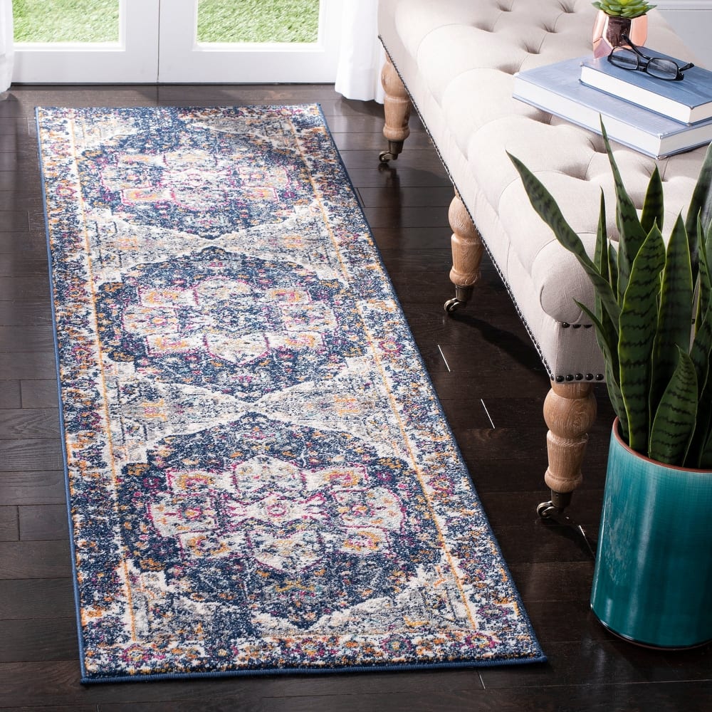 SAFAVIEH Evoke Spasenka Vintage Boho Medallion Rug