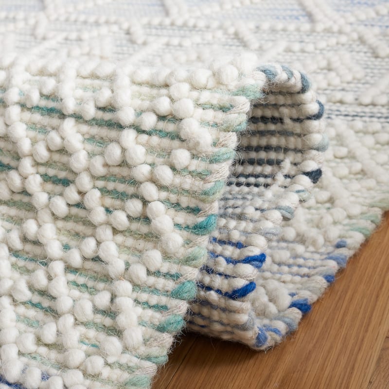 SAFAVIEH Handmade Natura Tobea Fringe Wool Rug