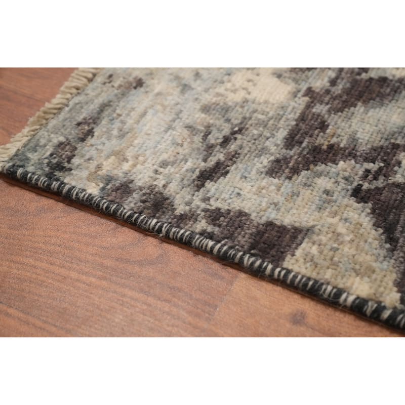 Hand Knotted Oriental 100% Wool Carpet Modern Abstract Greys & Charcoal Modern Area Rug - 4' 7'' X 2' 10''