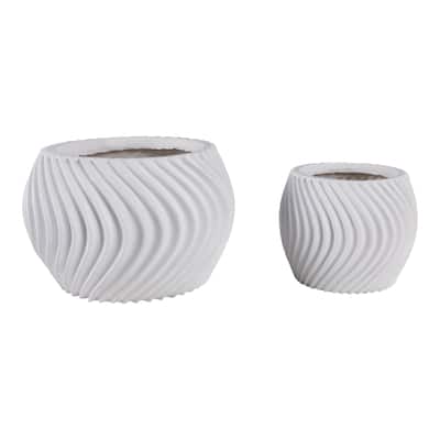 Polyresin Planters Twisted Design Sculptural Detailing (Set of 2) - 12" x 12" x 8"