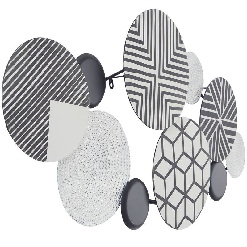 CosmoLiving by Cosmopolitan Metal Plate Wall Decor with Intricate Patterns - Blue or Black