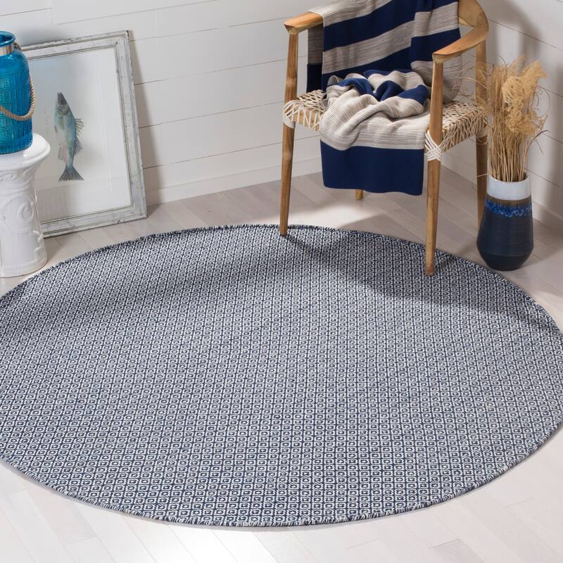 SAFAVIEH Montauk Bonita Handmade Cotton Area Rug - 6' Round - Ivory/Navy
