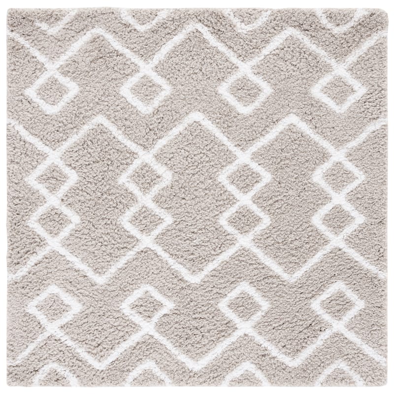 SAFAVIEH Handmade Toronto Shag Shaniqua Polyester Rug - 5' Square - Silver/Ivory