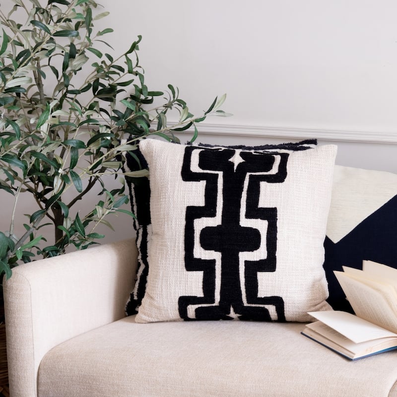 HomeRoots 20" X 20" Black And Ivory 100% Cotton Geometric Zippered Pillow
