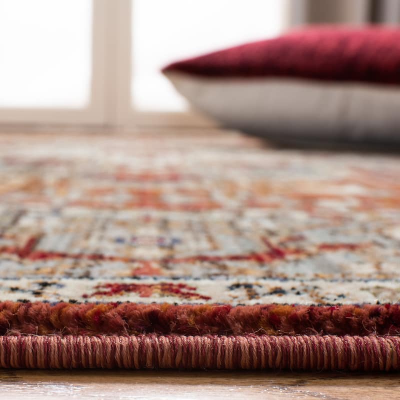 SAFAVIEH Herat Leisa Traditional Rug - 5'3" x 7'7"