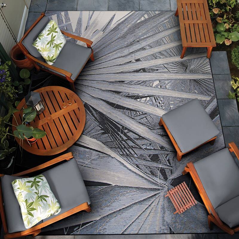 Gelato Desert Palm Gray Indoor/ Outdoor Area Rug