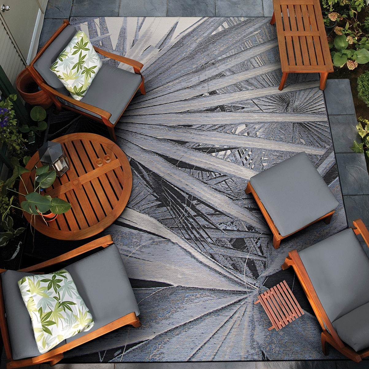 Gelato Desert Palm Gray Indoor/ Outdoor Area Rug