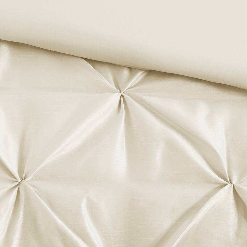 GDF Studio - Laurel 7-Piece Tufted Comforter Set with Decorative Pillows