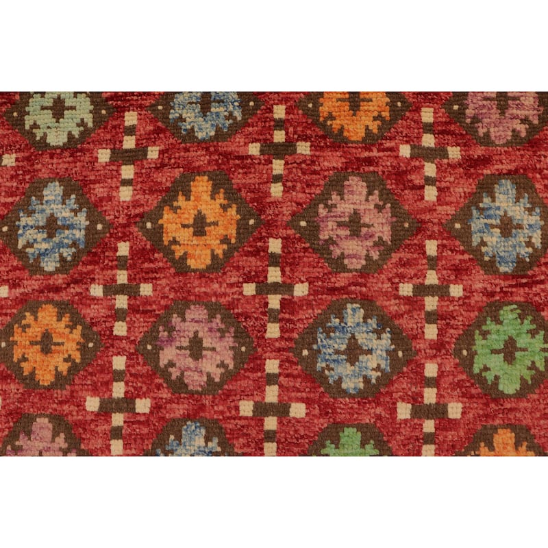 Modern Balochi Whitehead Red/Beige Hand Knotted Wool Rug - 6'9'' x 9'8''