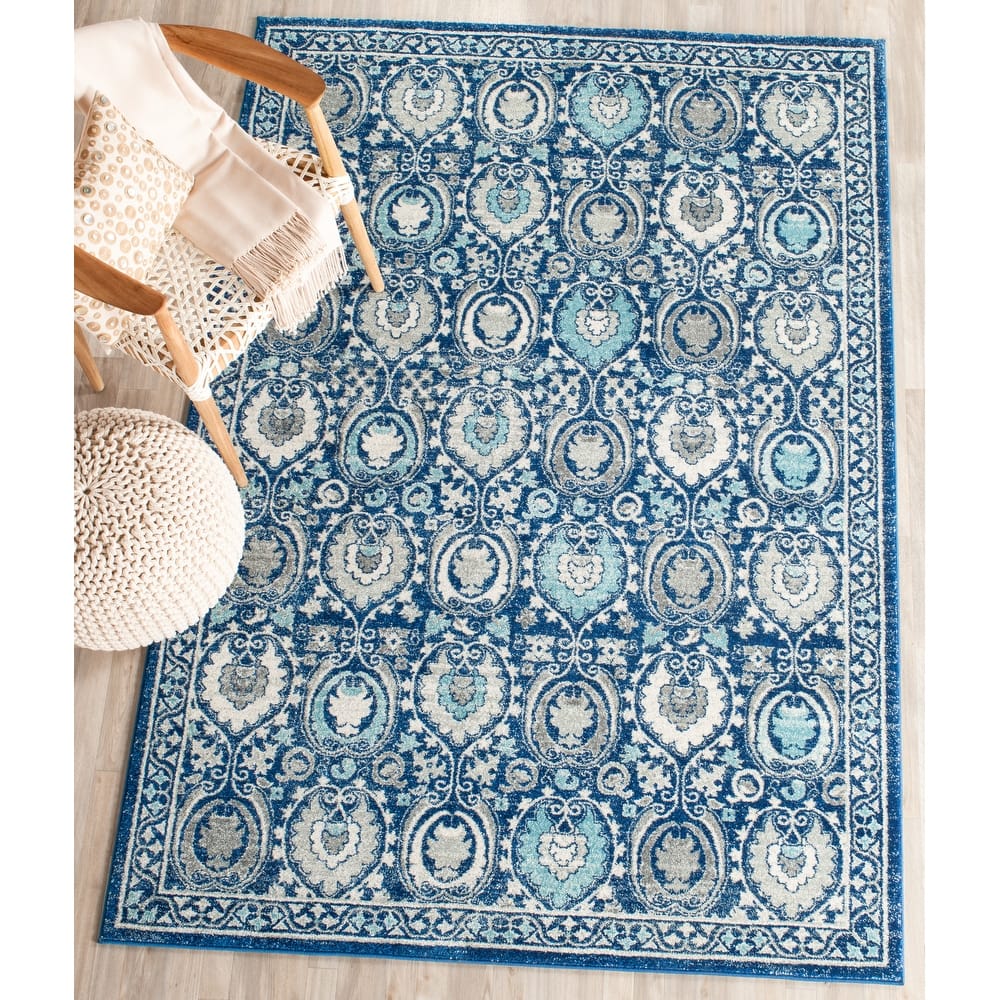 SAFAVIEH Evoke Lizan Distressed Vintage Boho Rug