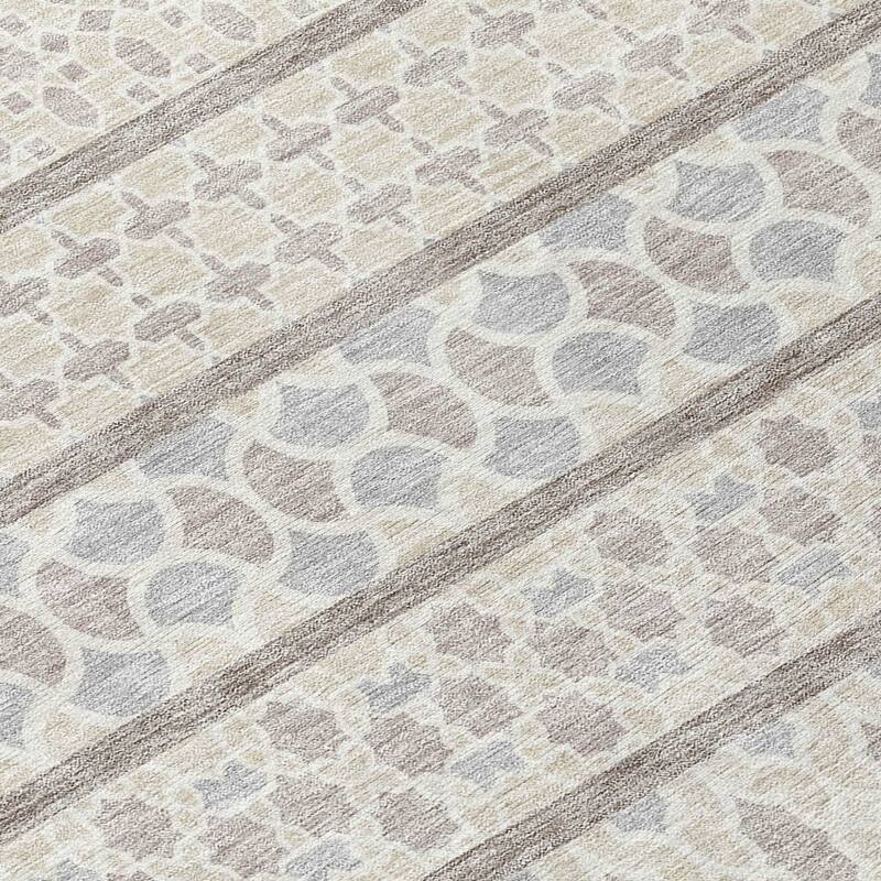 HomeRoots Quatrefoil Transitional Rectangle Outdoor Rug