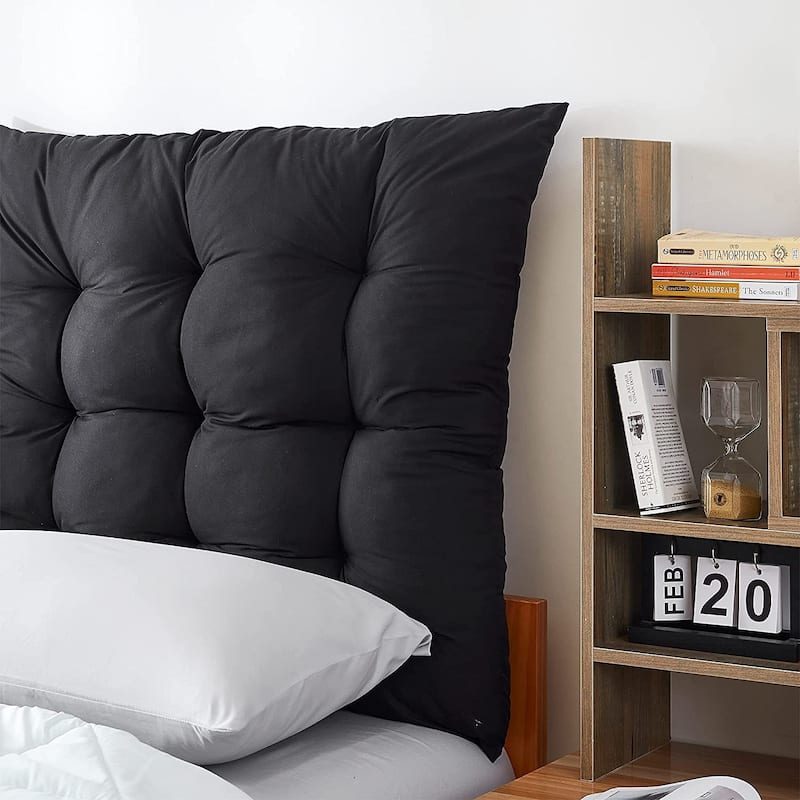 Rainha - Puffy Tufted College Headboard