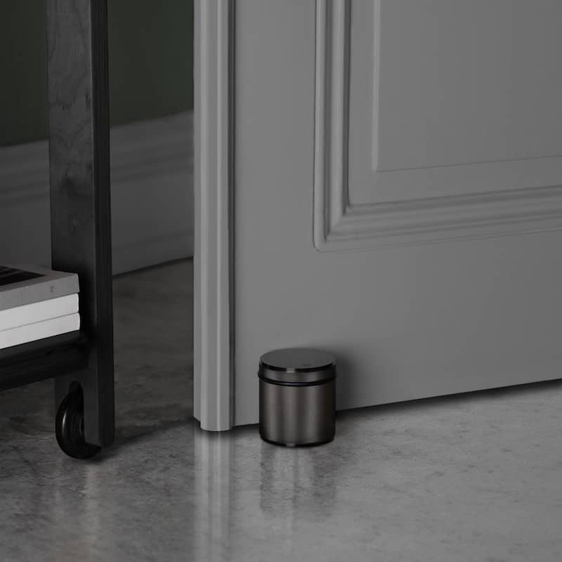 Buster + Punch UDS-351544 Linear 2-1/2" Wide Free Standing Luxury