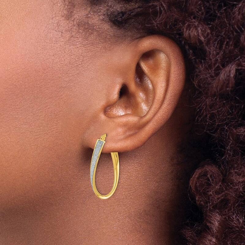 Curata 14k Yellow Gold Glitter Infused Oval Twist Hoop Earrings (3mm x 20mm)