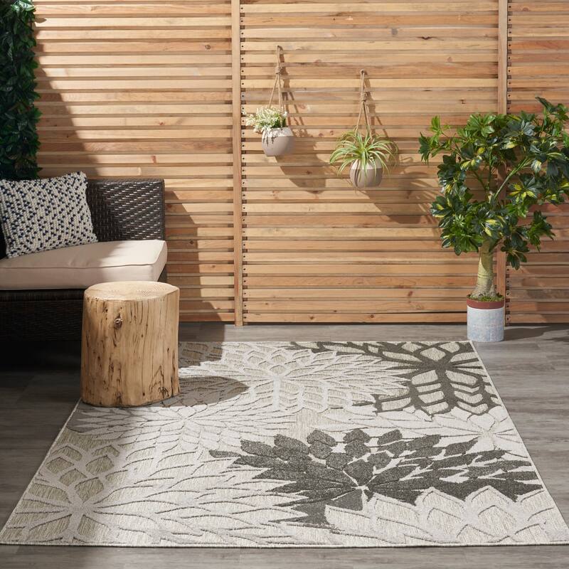 Nourison Aloha Floral Modern Indoor/Outdoor Area Rug - 6' x 9' - Silver Grey