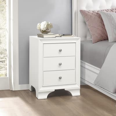 3-Drawers Nightstand with 2 USB Ports Transitional Bedroom Furniture 1pc Bedside Table Wooden