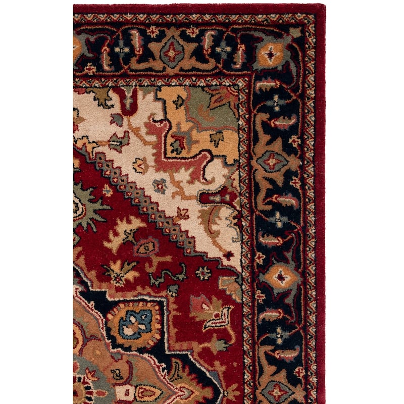 SAFAVIEH Handmade Heritage Carrol Traditional Oriental Wool Rug