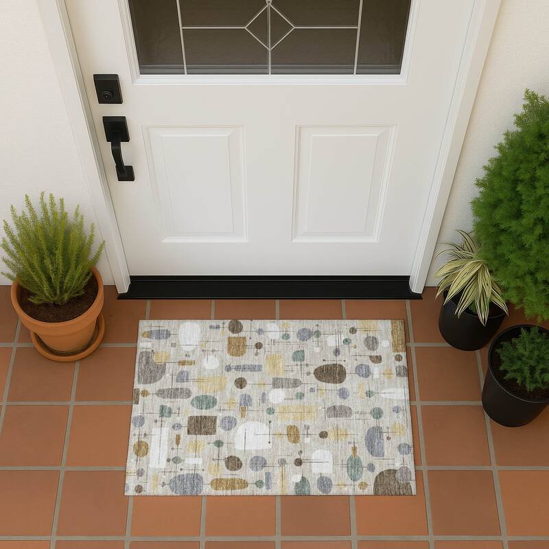 Machine Washable Indoor/ Outdoor Contemporary Fun Chantille Rug - Beige - 1'8" x 2'6"