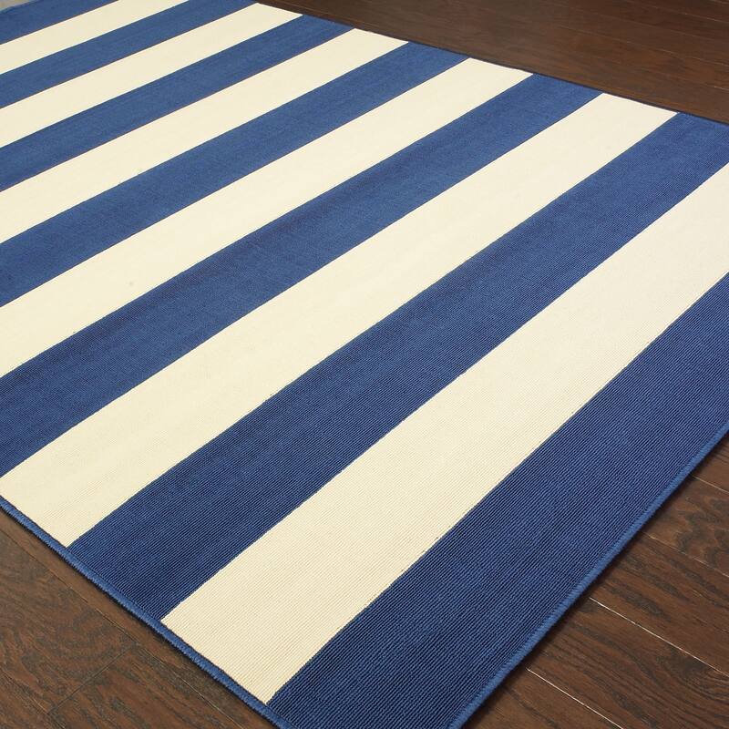 Vista Home Sonderso Indoor/ Outdoor Stripe Area Rug