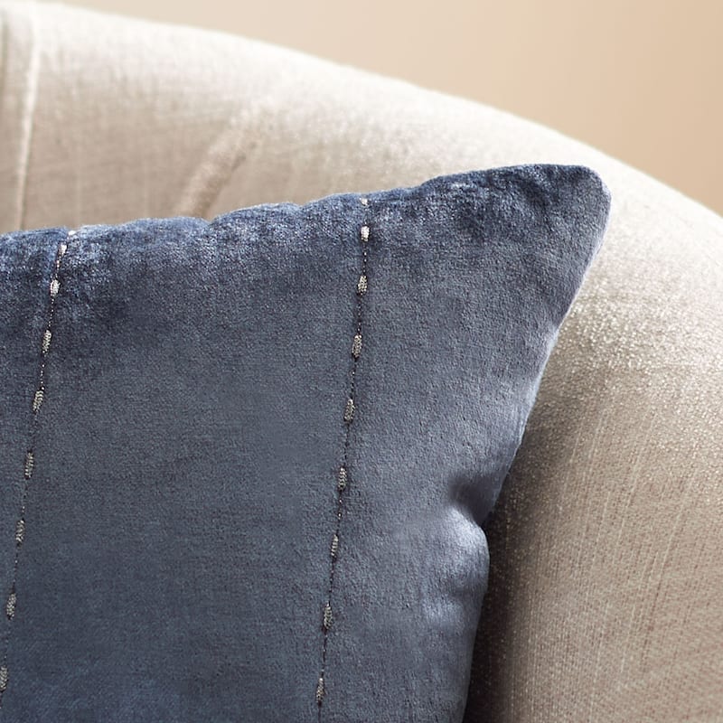 SAFAVIEH Blodwyn Decorative Throw Pillow