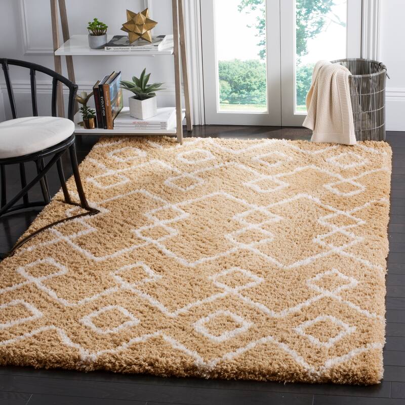 SAFAVIEH Handmade Toronto Shag Welmoet Polyester Rug - 3' x 5' - Beige/Ivory - Rectangle