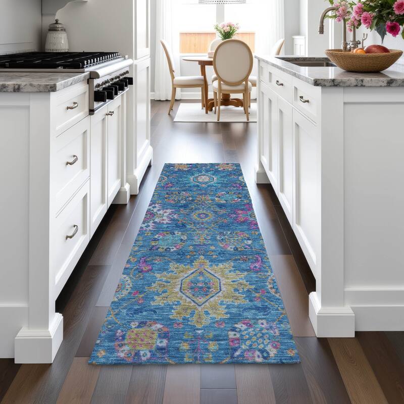 Machine Washable Indoor/Outdoor Boho Traditional Chantille Rug