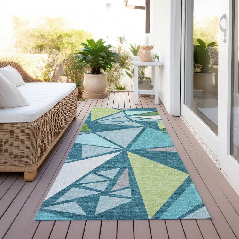 Machine Washable Indoor/ Outdoor Abstract Mosaic Chantille Rug