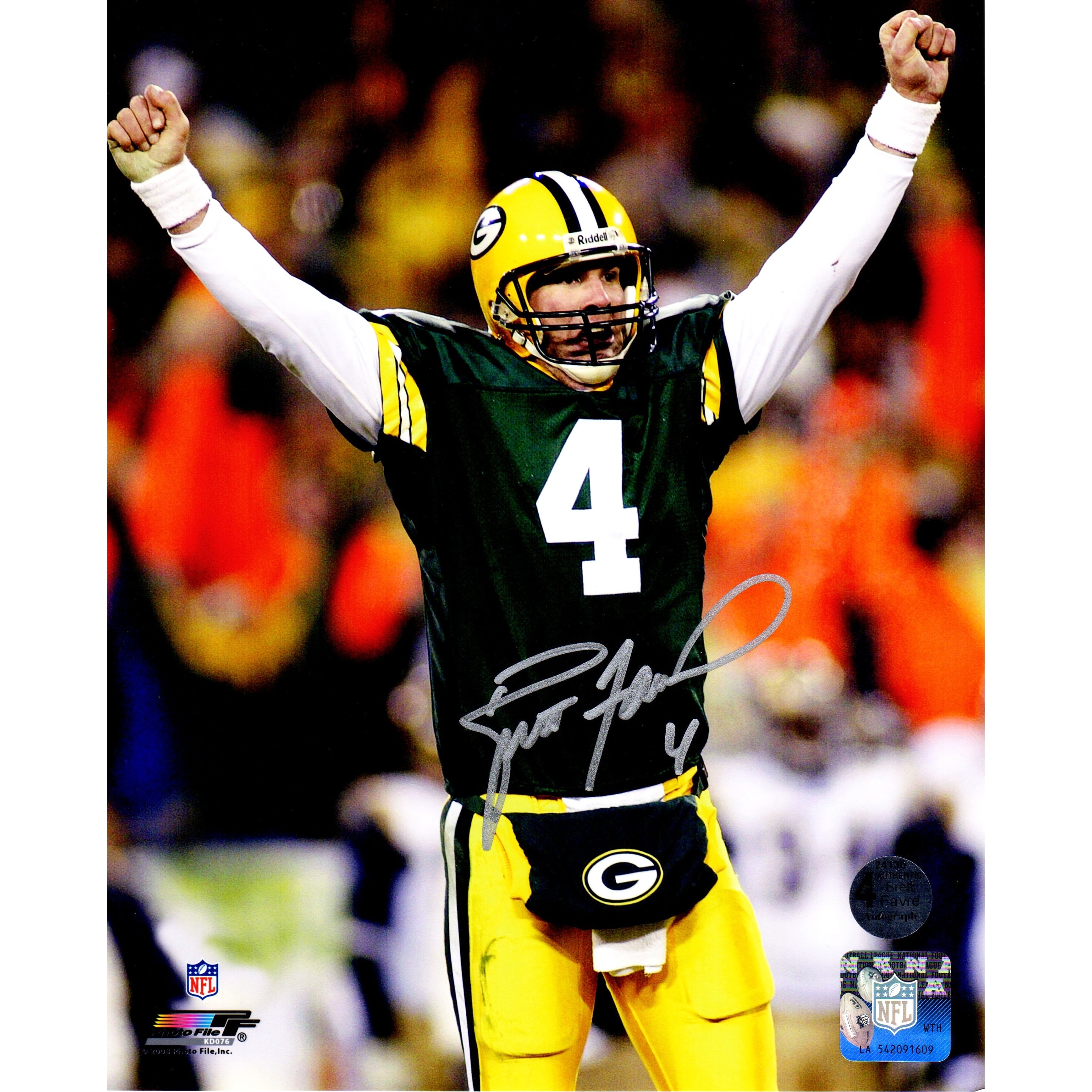 Shop Brett Favre Green Bay Packers Arms Raised 8x10 Photo Overstock 28640378