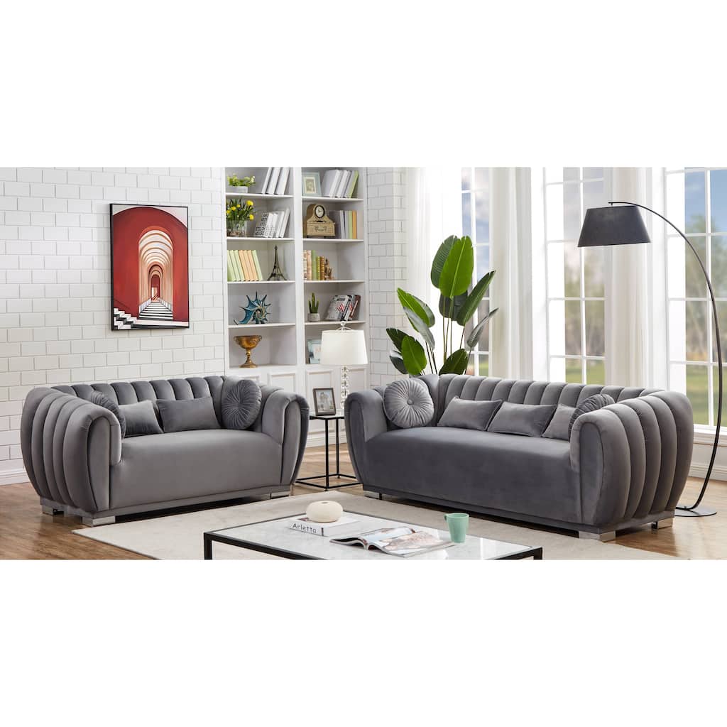 Kayley Luxury Velvet sofa love seat Standard Living Room Set