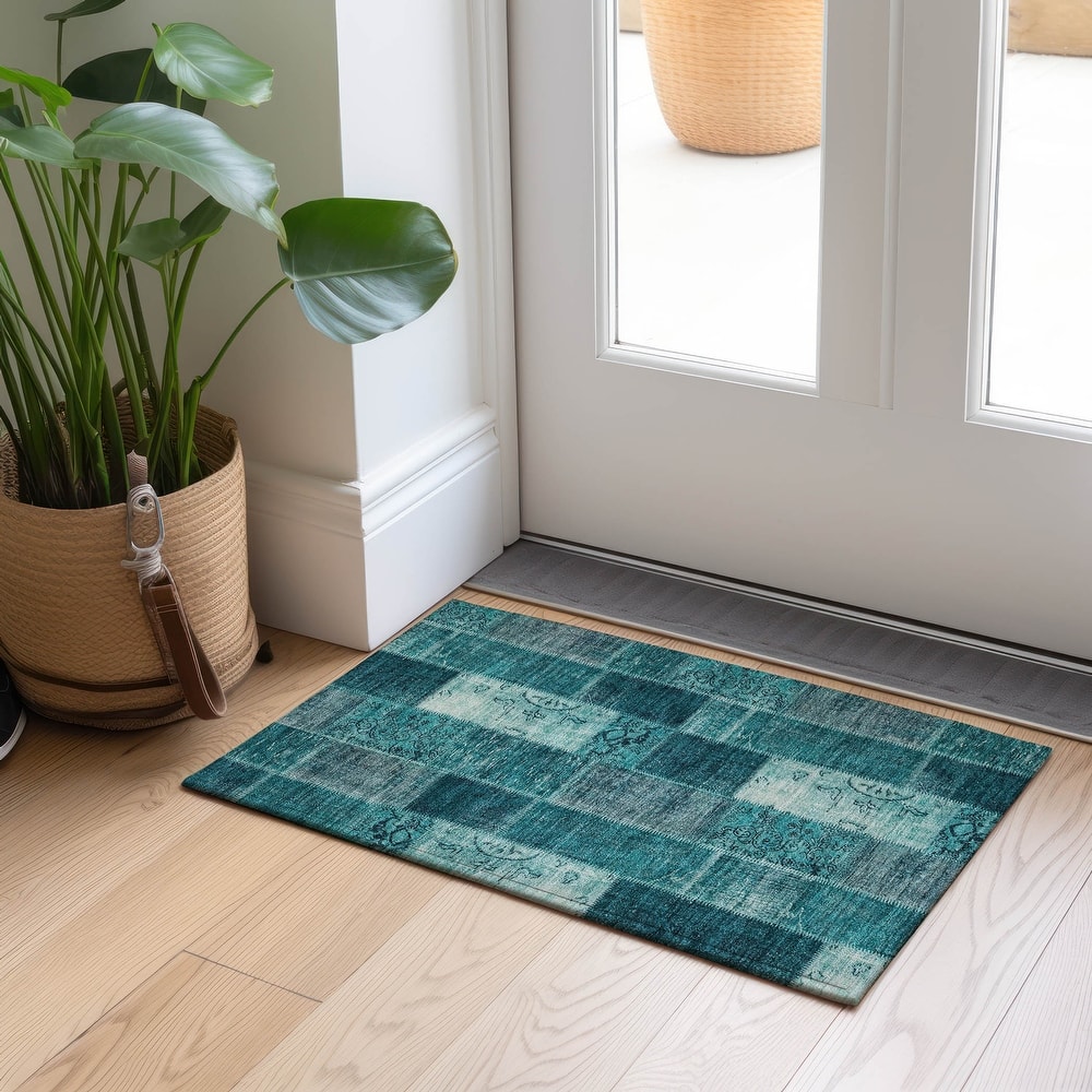 Machine Washable Indoor/ Outdoor Chantille Vintage Patchwork Rug