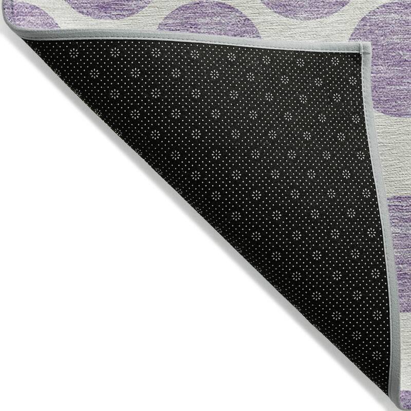 Machine Washable Indoor/ Outdoor Polka Dots Chantille Rug