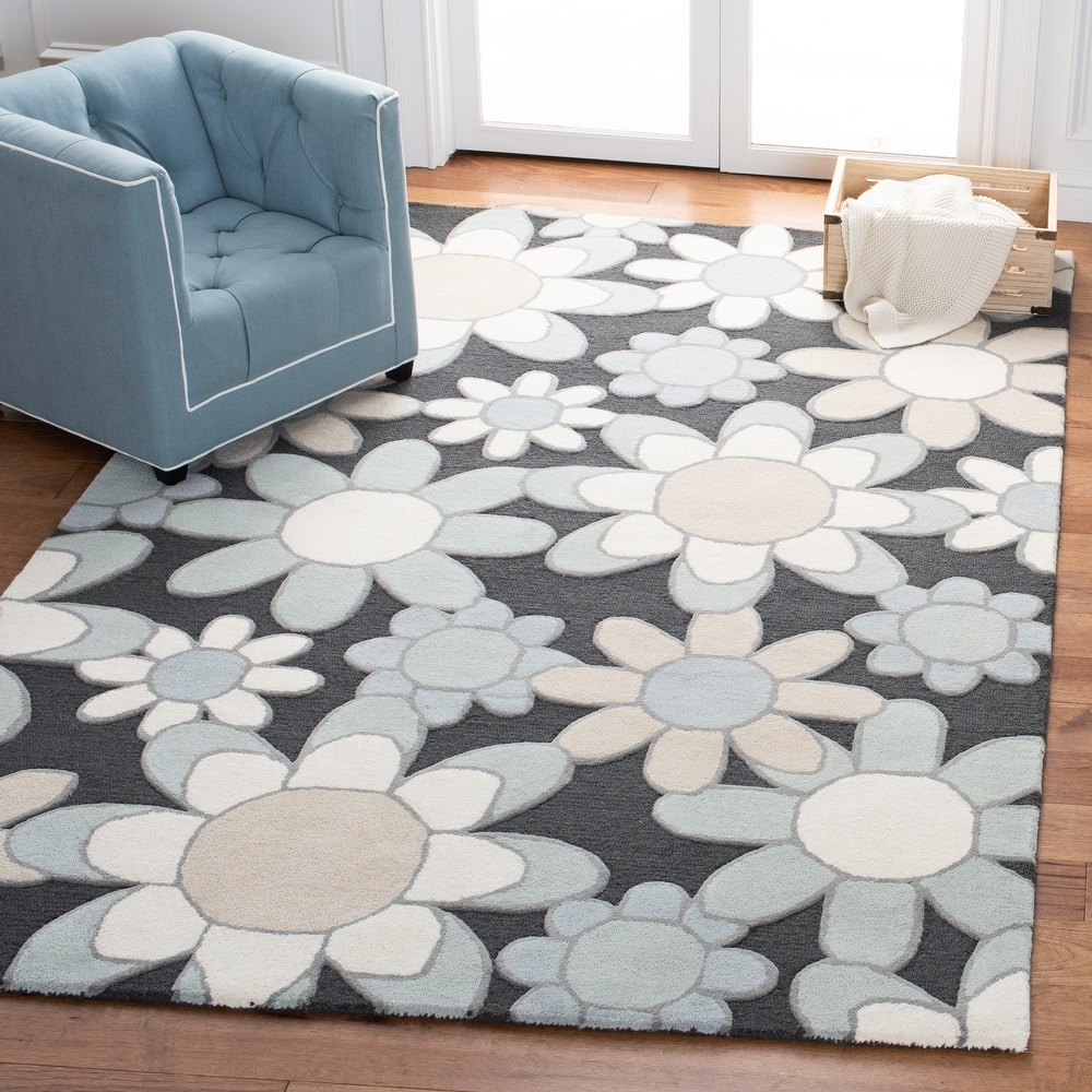 SAFAVIEH Handmade Kids Miens Floral Wool Rug