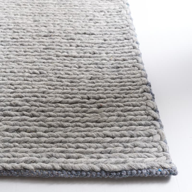SAFAVIEH Handmade Natura Nhuan Geometric Wool Rug