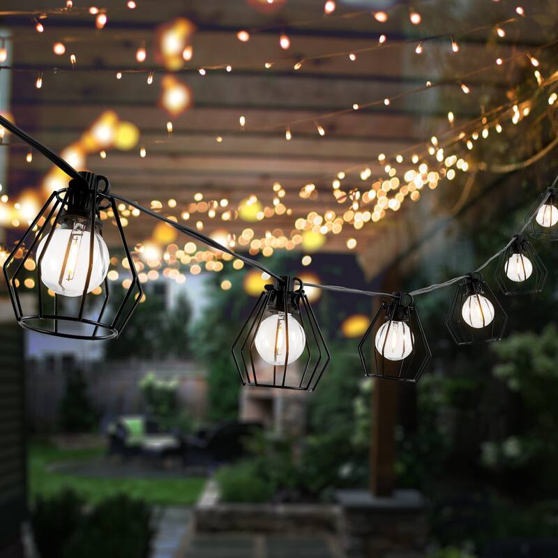 SAFAVIEH Lighting Aitana 10 Ft LED Outdoor String Lights - Black - 120Wx3Dx4H