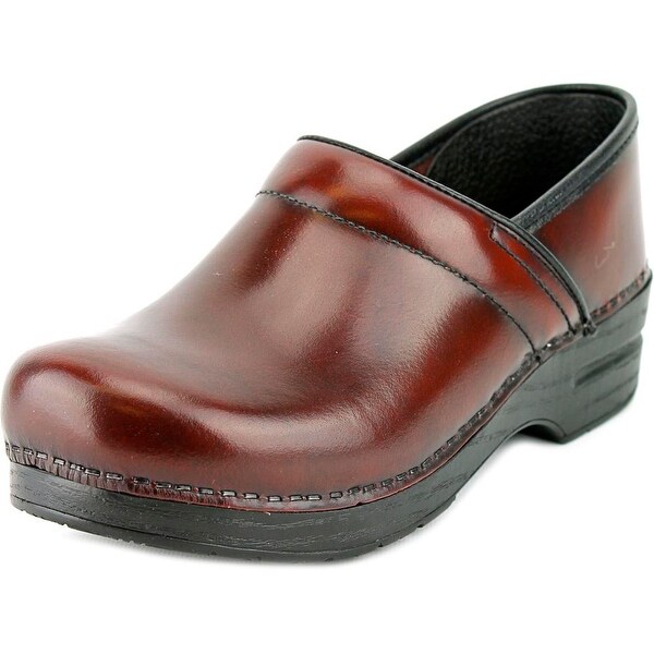 dansko clogs burgundy