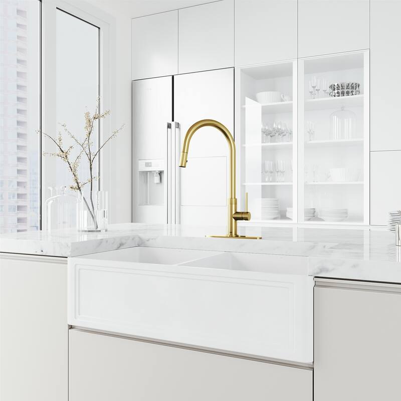 VIGO Bristol 19" H Single Handle Pull-Down Sprayer Kitchen Faucet