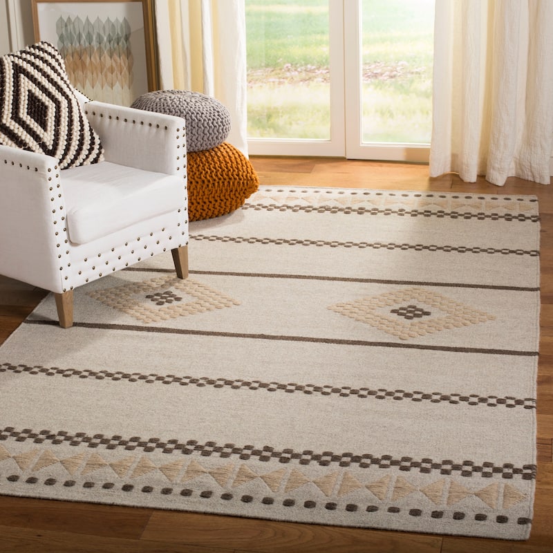 SAFAVIEH Handmade Flatweave Dhurries Rakhi Modern Wool Rug - 5' x 8' - Natural