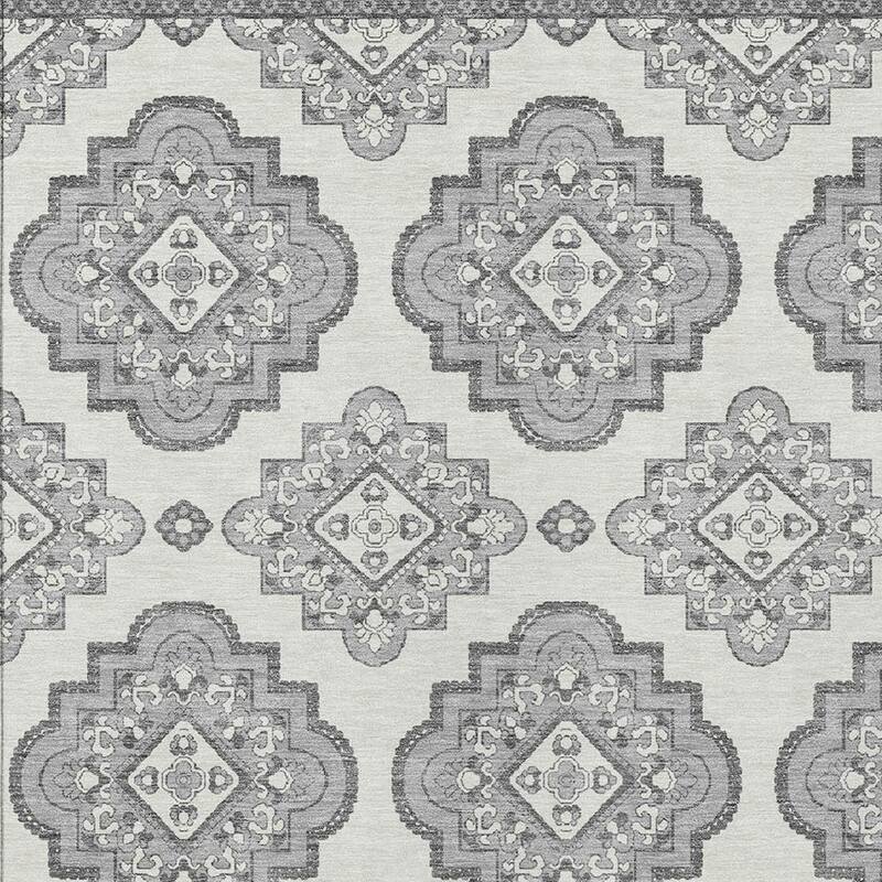 HomeRoots Medallion Transitional Rectangle Outdoor Rug