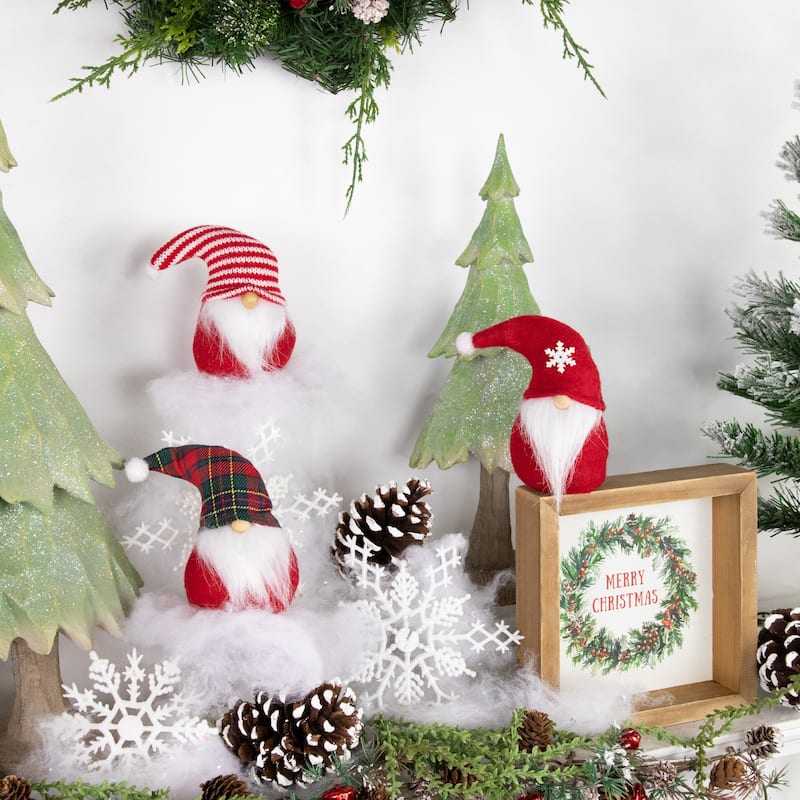 Set of 3 Gnomes Plush Christmas Figures 4.5"