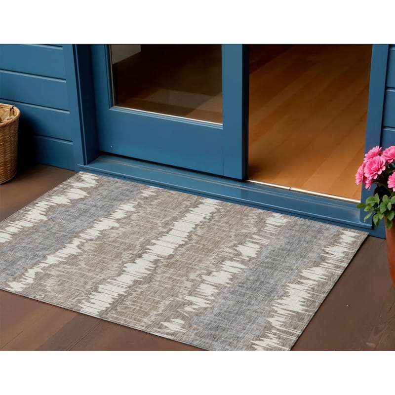 HomeRoots Striped Transitional Rectangle Outdoor Rug - 3' x 5'