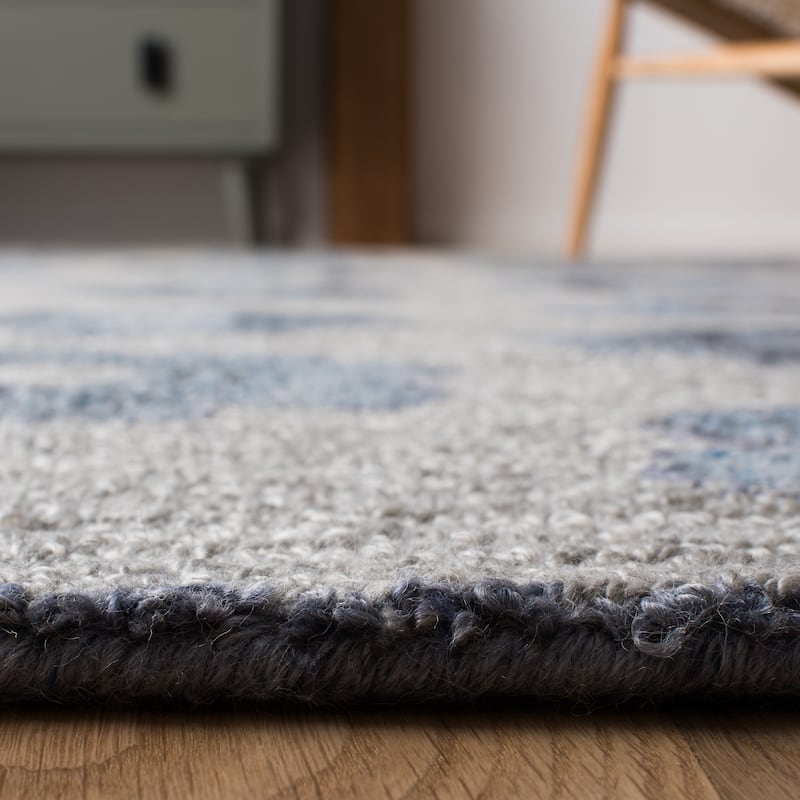 SAFAVIEH Handmade Abstract Vistiana Floral Wool Rug