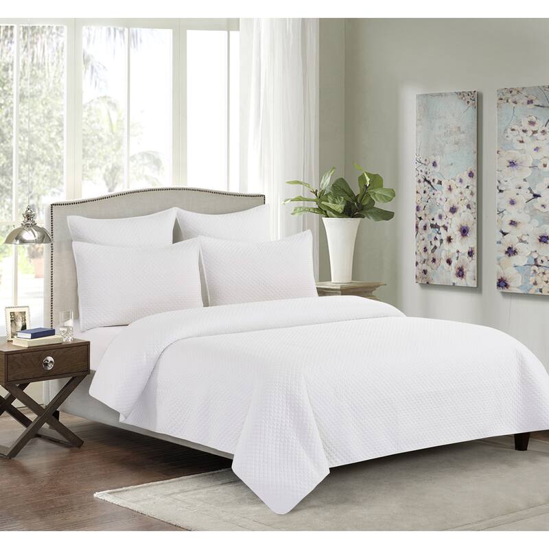 Kya Cotton Quilt Set - Reversible and Machine Washable - White - 3 Piece - Queen
