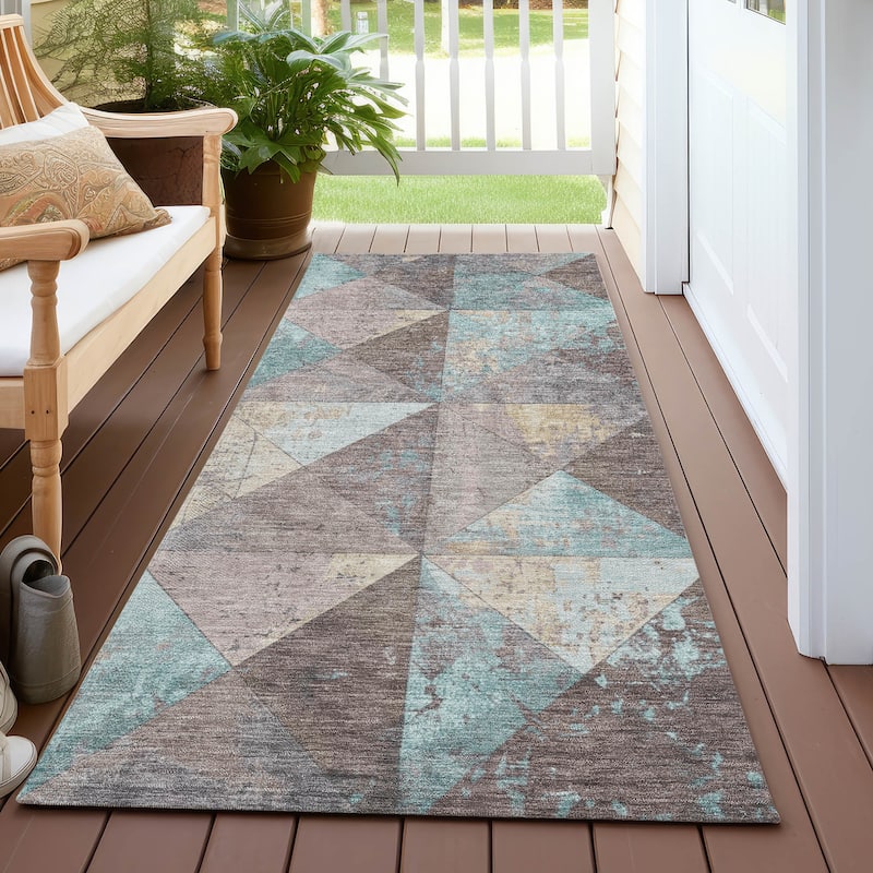 Machine Washable Indoor/ Outdoor Contemporary Diamonds Chantille Rug