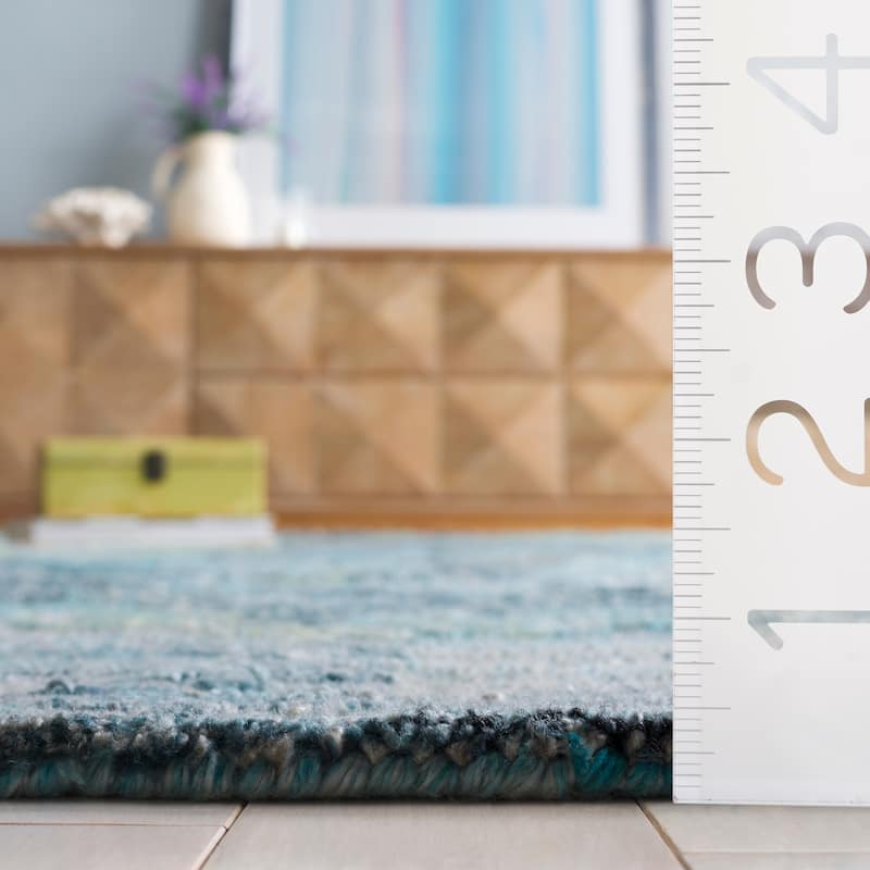 SAFAVIEH Handmade Anatolia Denka Traditional Rug