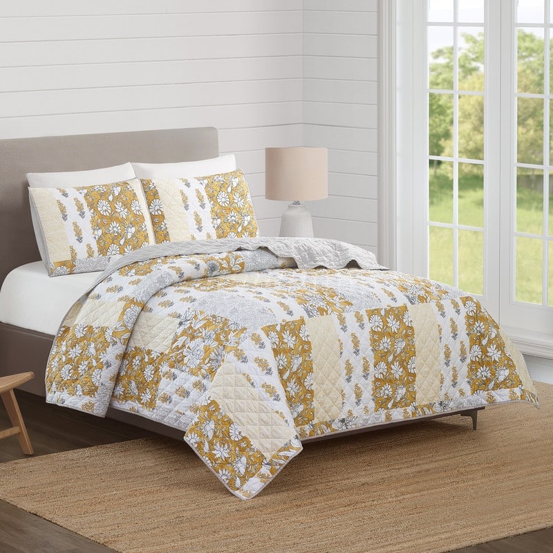 Saffron 3-Piece Quilt Set - King