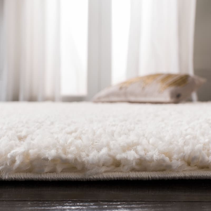 SAFAVIEH Fontana Shag Kimberlie Solid 2-inch Thick Rug