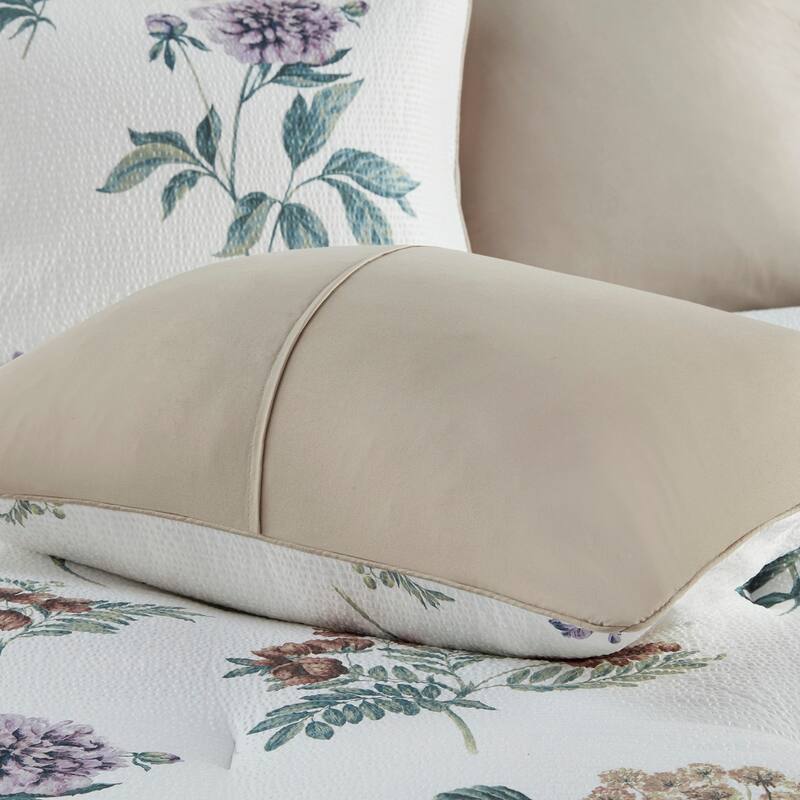 GDF Studio - Zennia 7 Piece Printed Seersucker Comforter Set with Throw Blanket