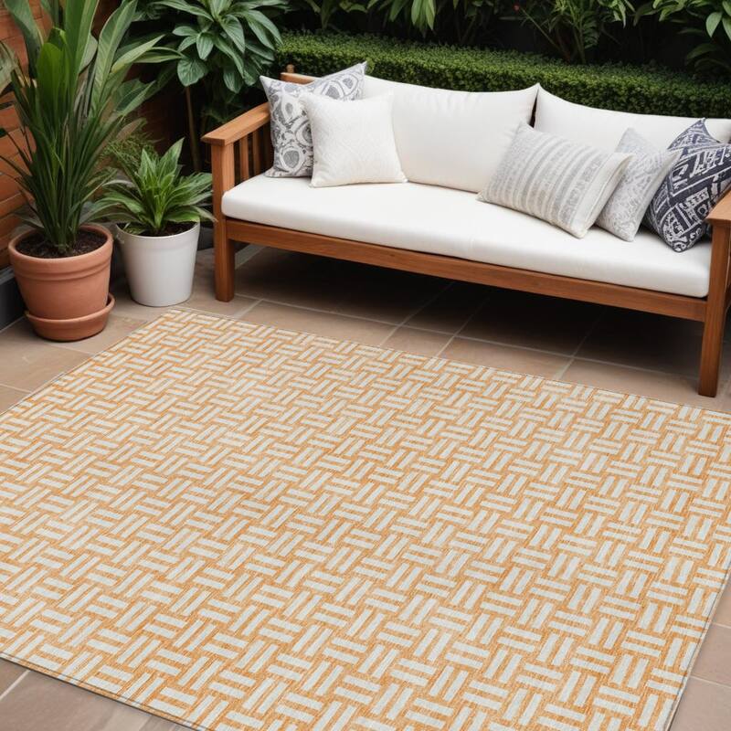HomeRoots Geometric Transitional Rectangle Outdoor Rug - 8' X 10'