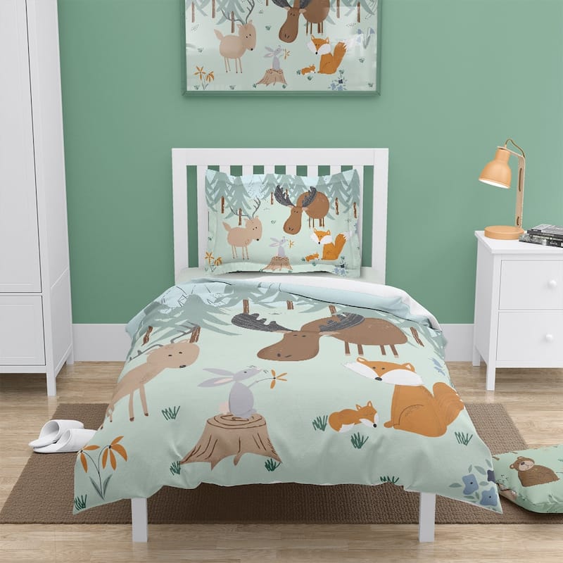 Laural Home Outdoor Critters Woods Comforter