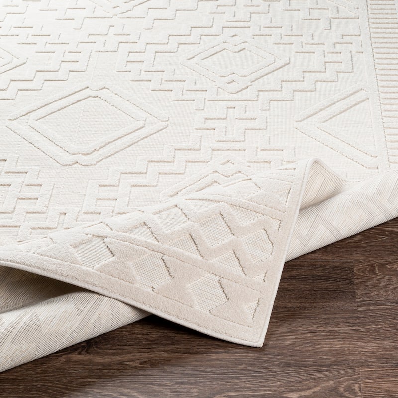 Livabliss Tylee Indoor/Outdoor Southwest Diamond Area Rug